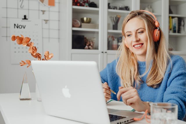Breaking Free from the 9-to-5: How Freelancers Can Achieve True Work-Life Balance